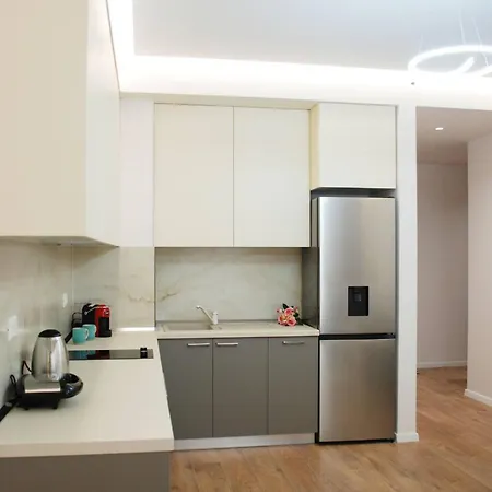 Lindi's 3/6 Apartament Tirana