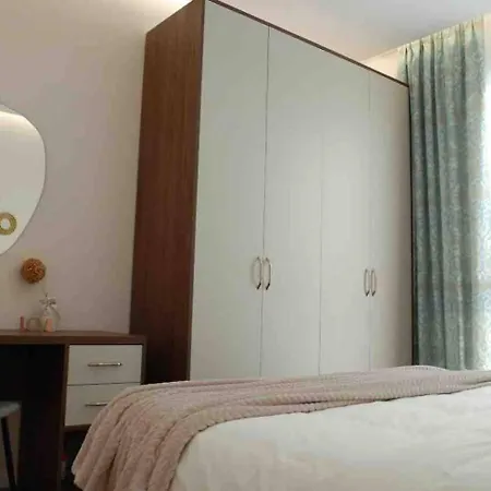 Lindi's 3/6 Appartement *